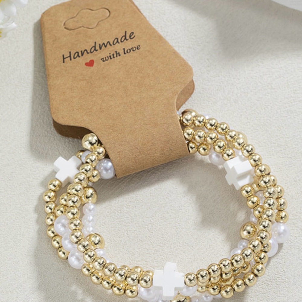 ⭐️Gold and White Twisted Bead Bracelet
